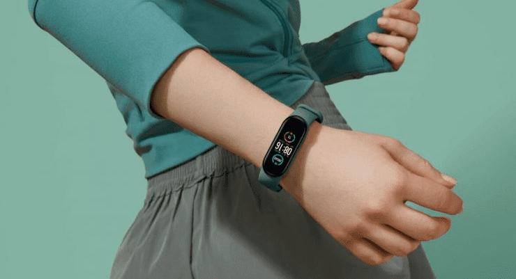 amazfit gts 2 min vs xiaomi mi band 