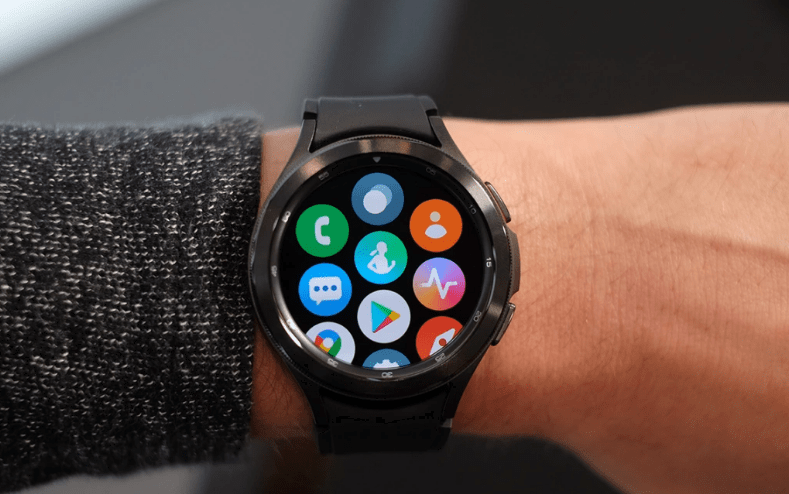 How To Get WhatsApp On Galaxy Watch 4