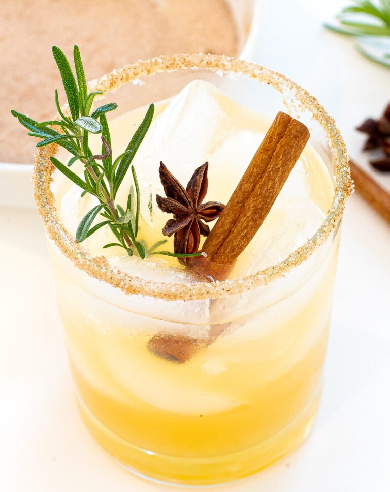 15 Festive Christmas Drinks Alcohol Recipes