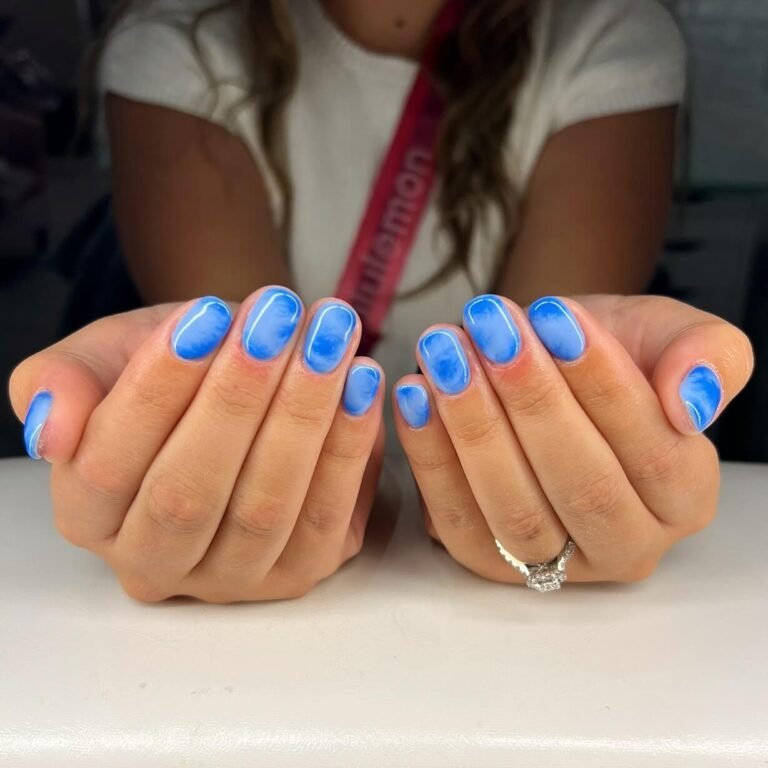 15 August Nail Ideas You’ll Want to Copy Right Now