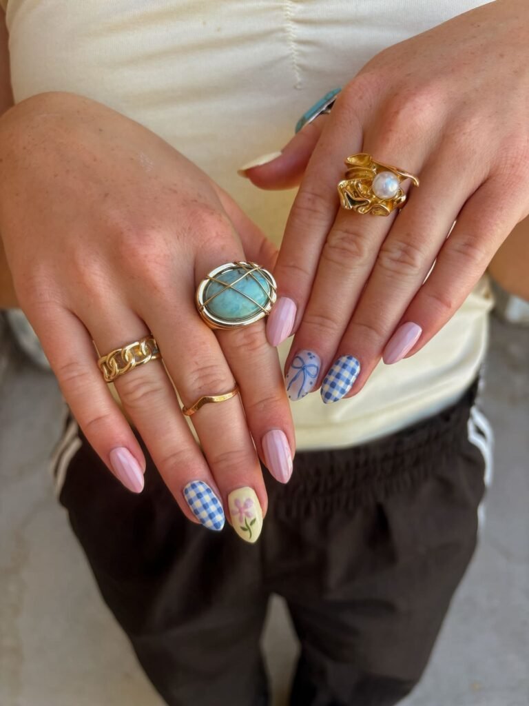 15 Basic Back to School Nail Ideas You’ll Love