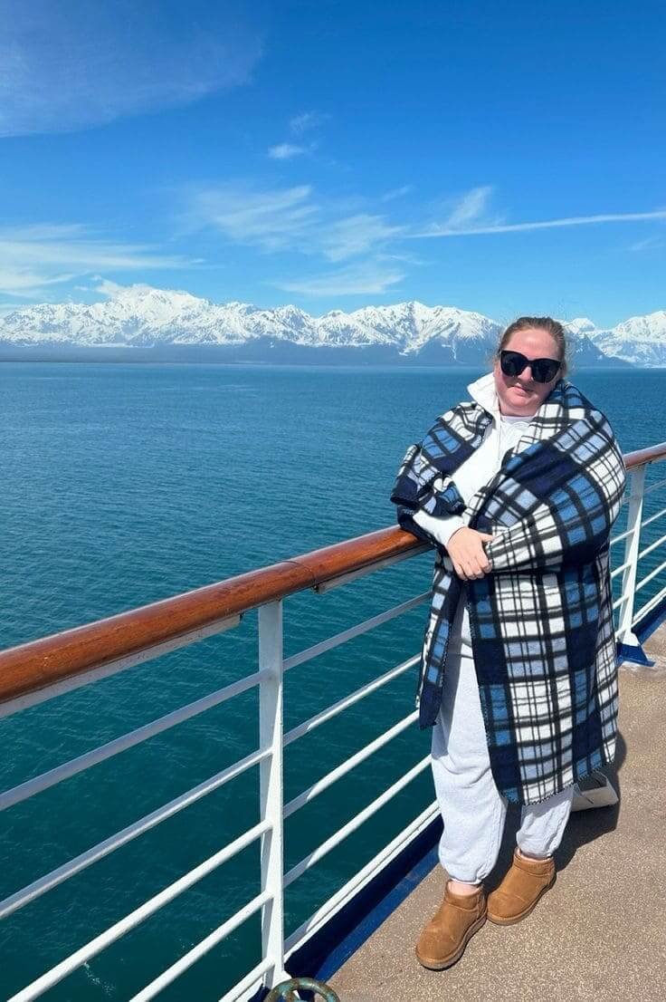 15 Effortless Plus Size Alaska Cruise Outfits That Actually Fit Right